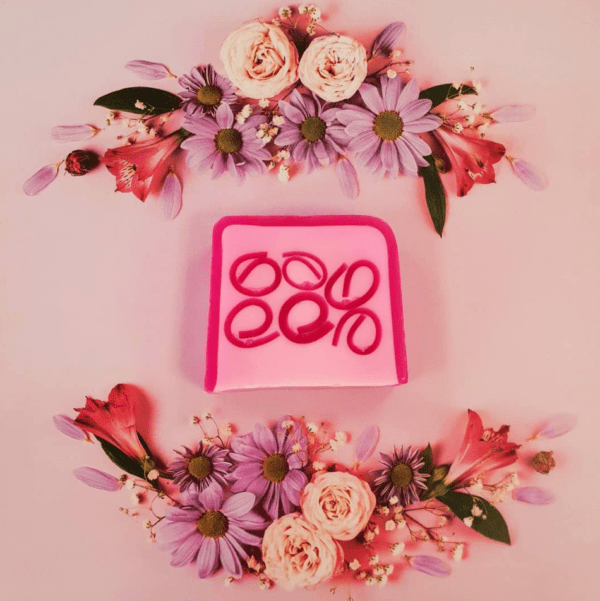 bomb cosmetics pink pamper